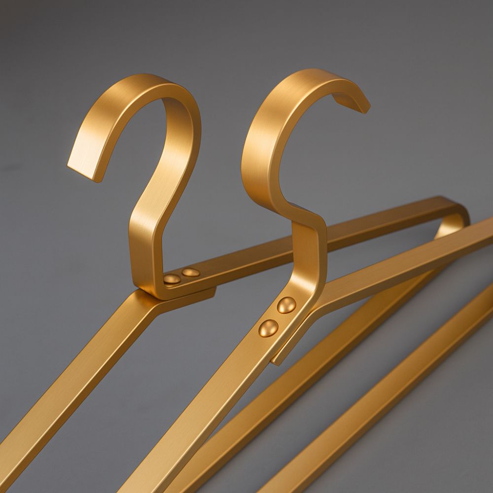 Quenva - Stilvolle Aluminium Slimline Kleiderbügel (4 Stück)
