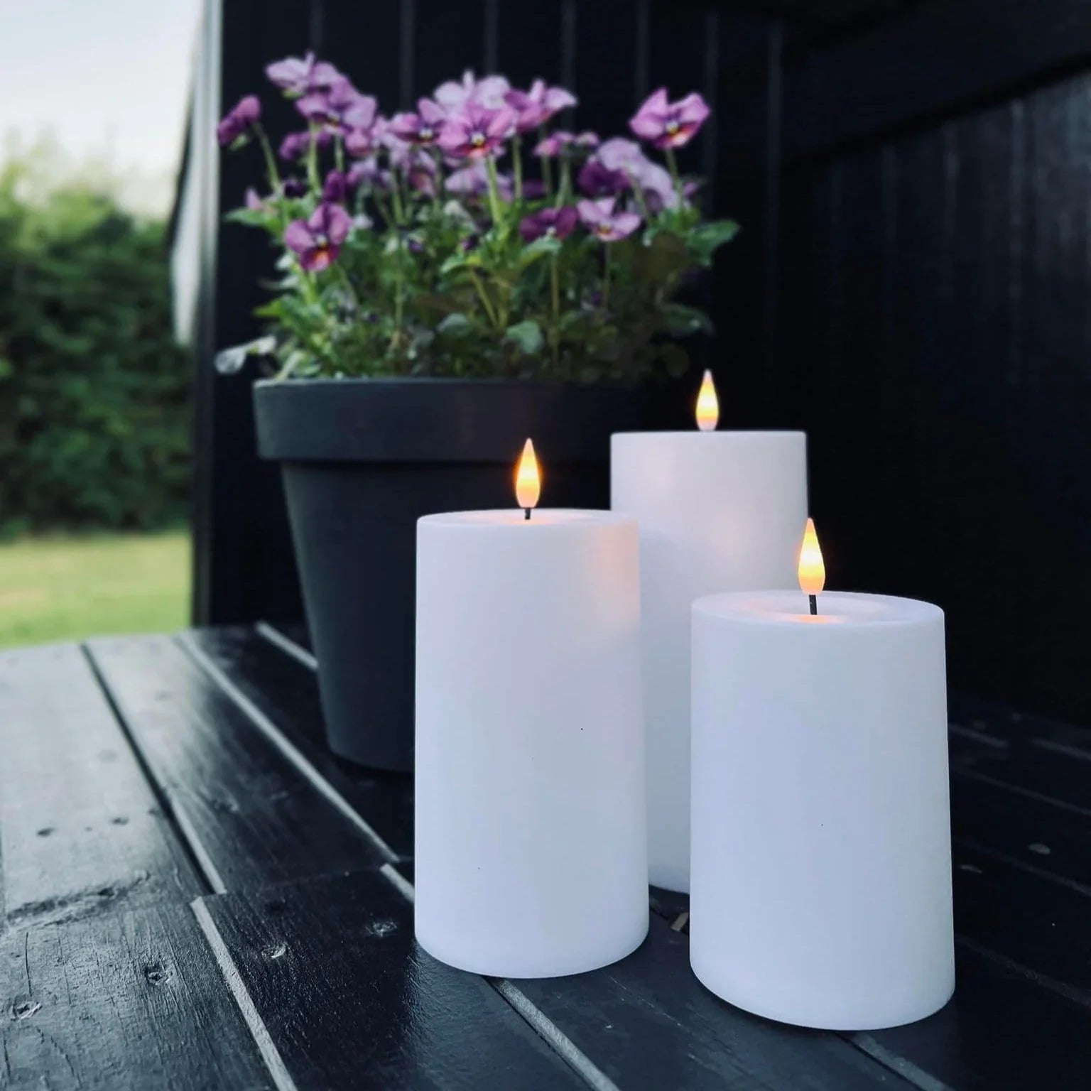 Outdoor LED Kerzen Set - Flammenlose Säulenkerzen