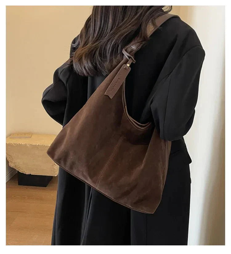 Mela - Vintage Wildledertasche für jede Gelegenheit